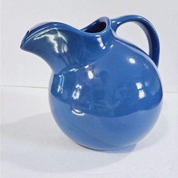 Vintage Hall USA Pottery MCM Ice Lipped Ceramic Round Ball Pitcher Sky Blue 633 - Picture 3 of 9